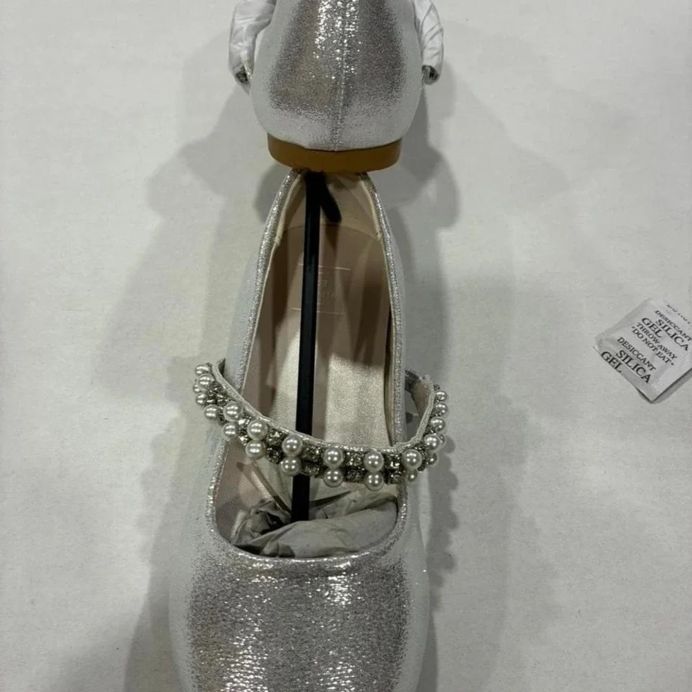 Davis's Bridal girls  Silver shoes size 12Y More‎ sizes available.